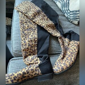 Unisa Leopard and Black Boots size 9M